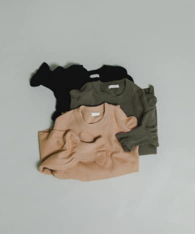 frill sleeve knit
